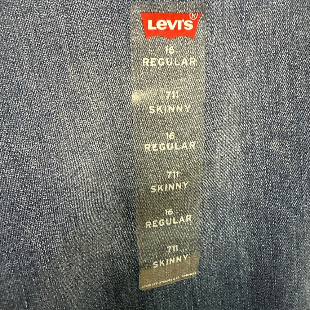 Levis 711 Skinny Jeans - Picture 5 of 9